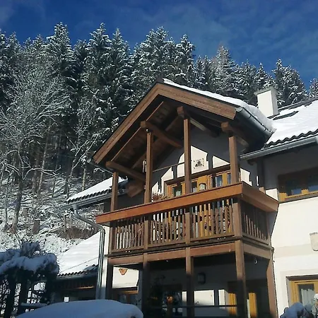 Waldsicht * フラッハウ